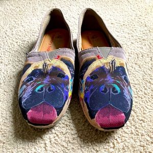 Bobs by Skechers gray dog slip ons, size 7 🐶